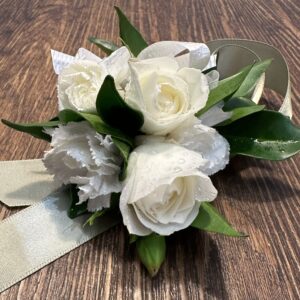 beautiful white formal corsarge