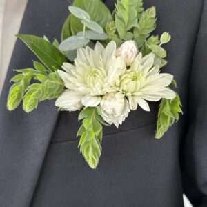 image supplies of a white and green formal pocket square, for formals and graduations